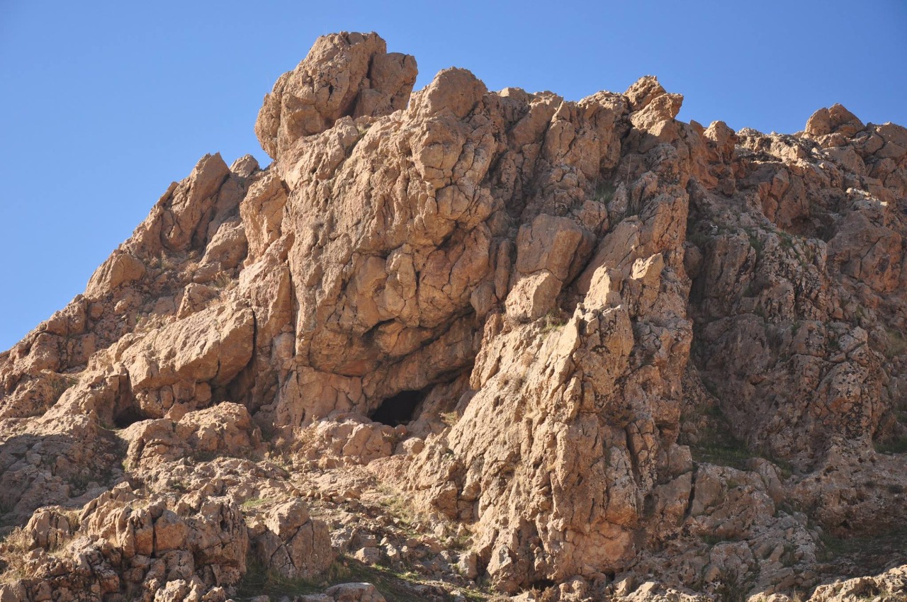 The 12,000-year-old Pala Gawra Cave in the Kurdistan Region (Photo: Goran Sabah Ghafour)